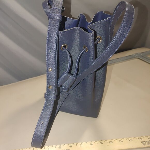 Hide Zabari Navy Blue Drawstring Bucket Bag Detachable Pouch Adjustable Strap - Picture 4 of 8